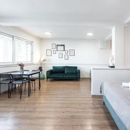 Allineeddubrovnik Choose Between Double Or Penthouse Or Free Parking Lejlighed *