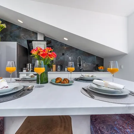 Allineeddubrovnik Choose Between Double Or Penthouse Or Free Parking * 두브로브니크