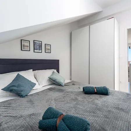 Allineeddubrovnik Choose Between Double Or Penthouse Or Free Parking * Ντουμπρόβνικ