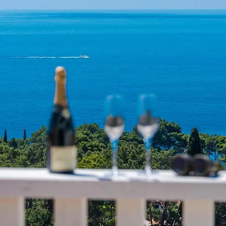 Allineeddubrovnik Choose Between Double Or Penthouse Or Free Parking 아파트 *