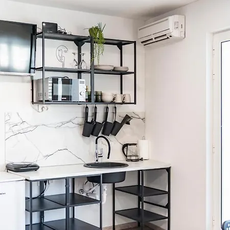 Allineeddubrovnik Choose Between Double Or Penthouse Or Free Parking Dubrownik