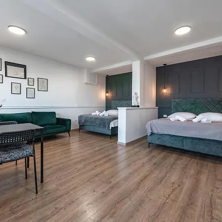 Allineeddubrovnik Choose Between Double Or Penthouse Or Free Parking 아파트
