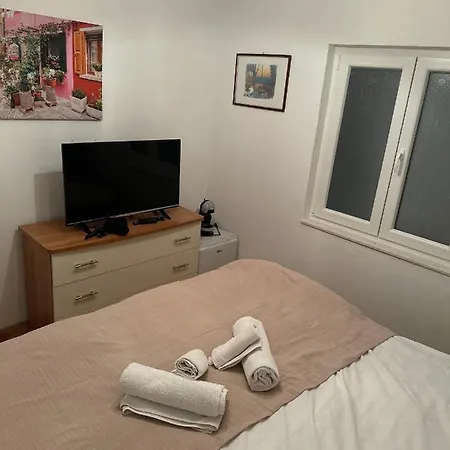 Allineeddubrovnik Choose Between Double Or Penthouse Or Free Parking