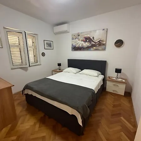 Allineeddubrovnik Choose Between Double Or Penthouse Or Free Parking Appartement