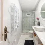 Allineeddubrovnik Choose Between Double Or Penthouse Or Free Parking Lägenhet