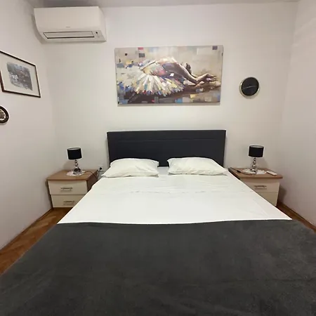 Allineeddubrovnik Choose Between Double Or Penthouse Or Free Parking דירה דוברובניק